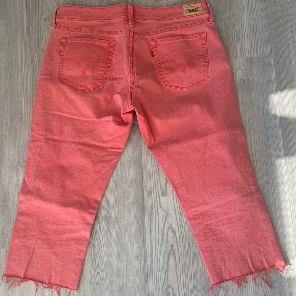 Levi’s 545 Skinny Leg Capri Jeans - Picture 5 of 5